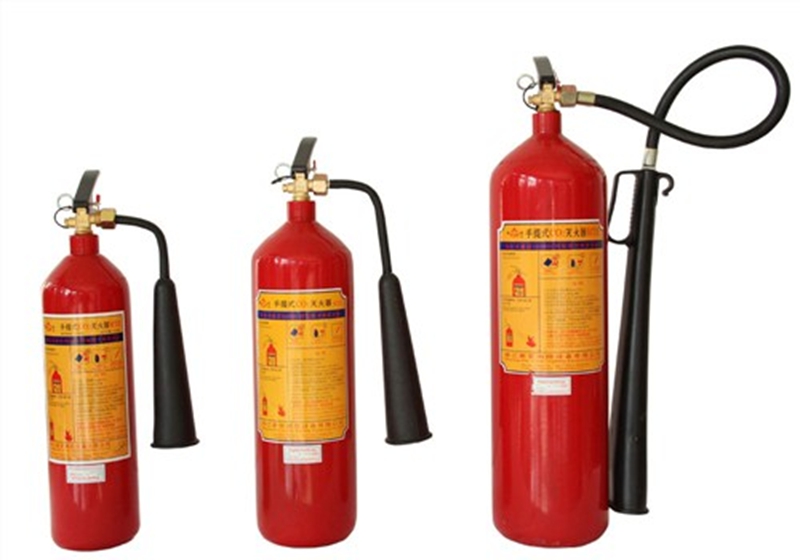 手提式灭火器