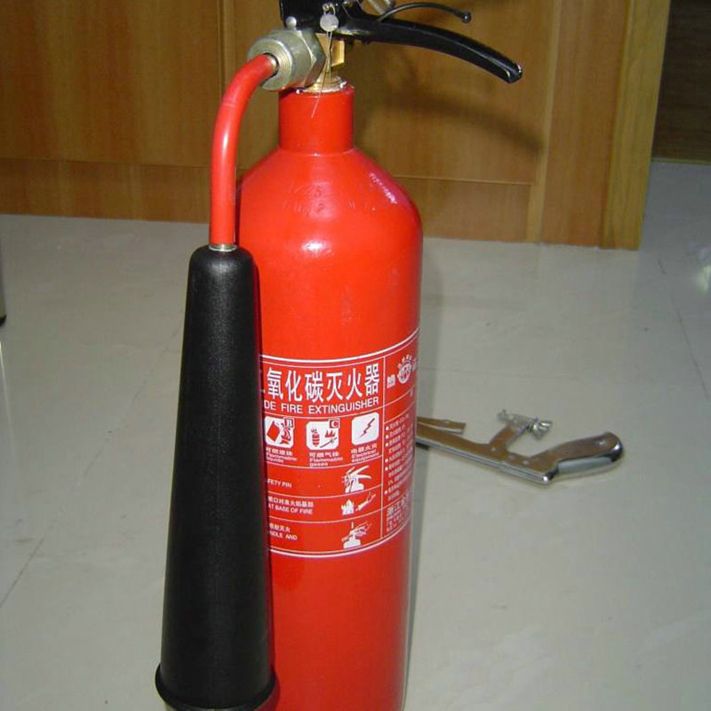二氧化碳灭火器
